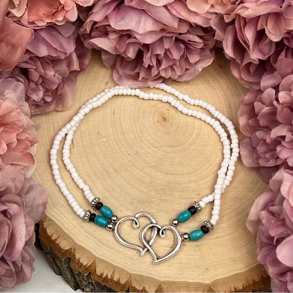 Bohemian White Multilayer Anklet with Joined Silver Hearts - Picture 6 of 9